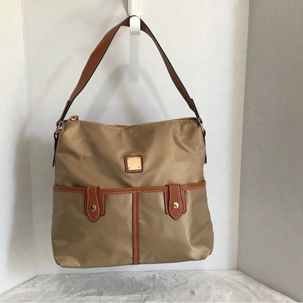 Wayfarer Sac Style Bag Gold Tan Never Used